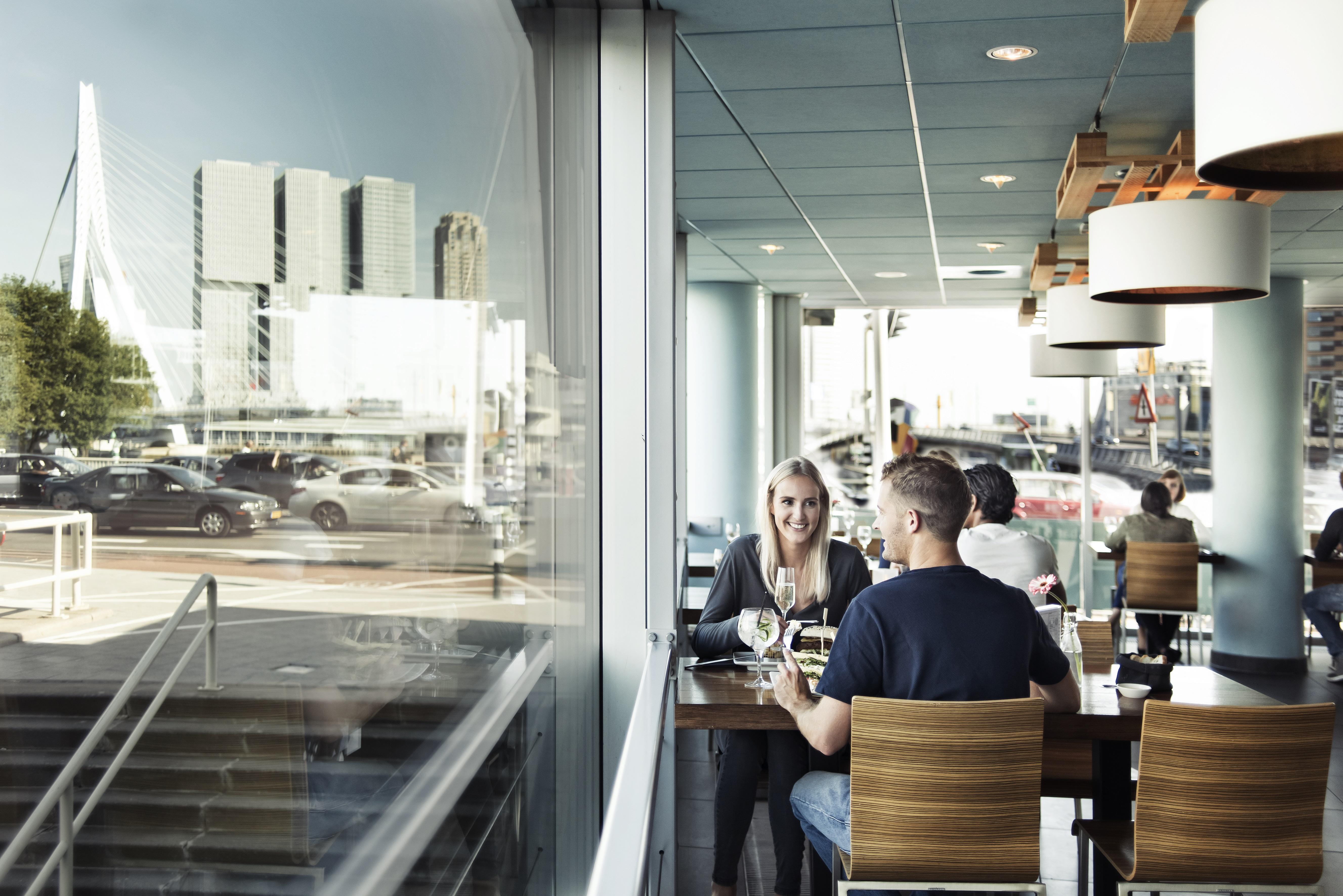 Doubletree By Hilton Rotterdam Centre Ξενοδοχείο Εξωτερικό φωτογραφία