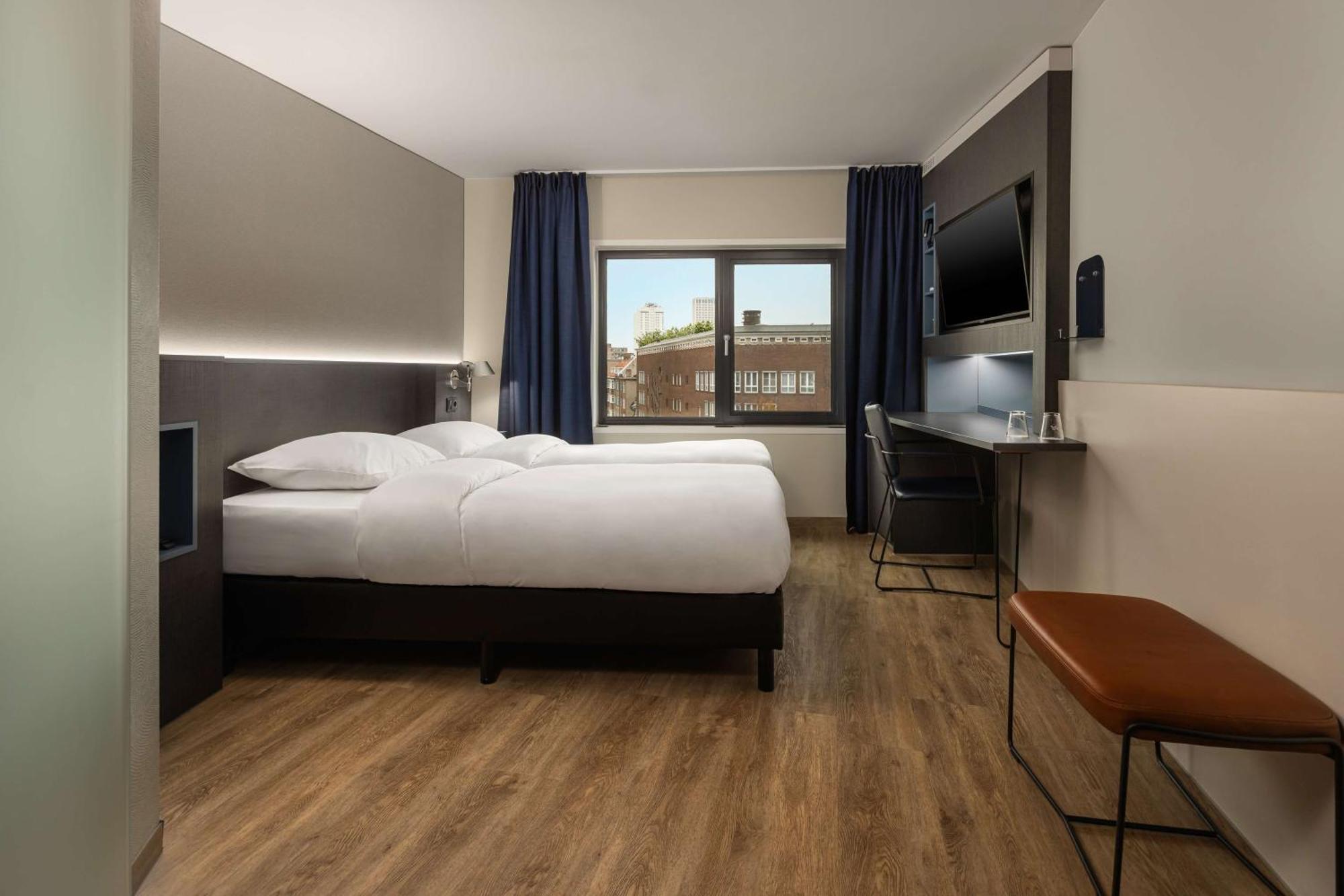 Doubletree By Hilton Rotterdam Centre Ξενοδοχείο Εξωτερικό φωτογραφία