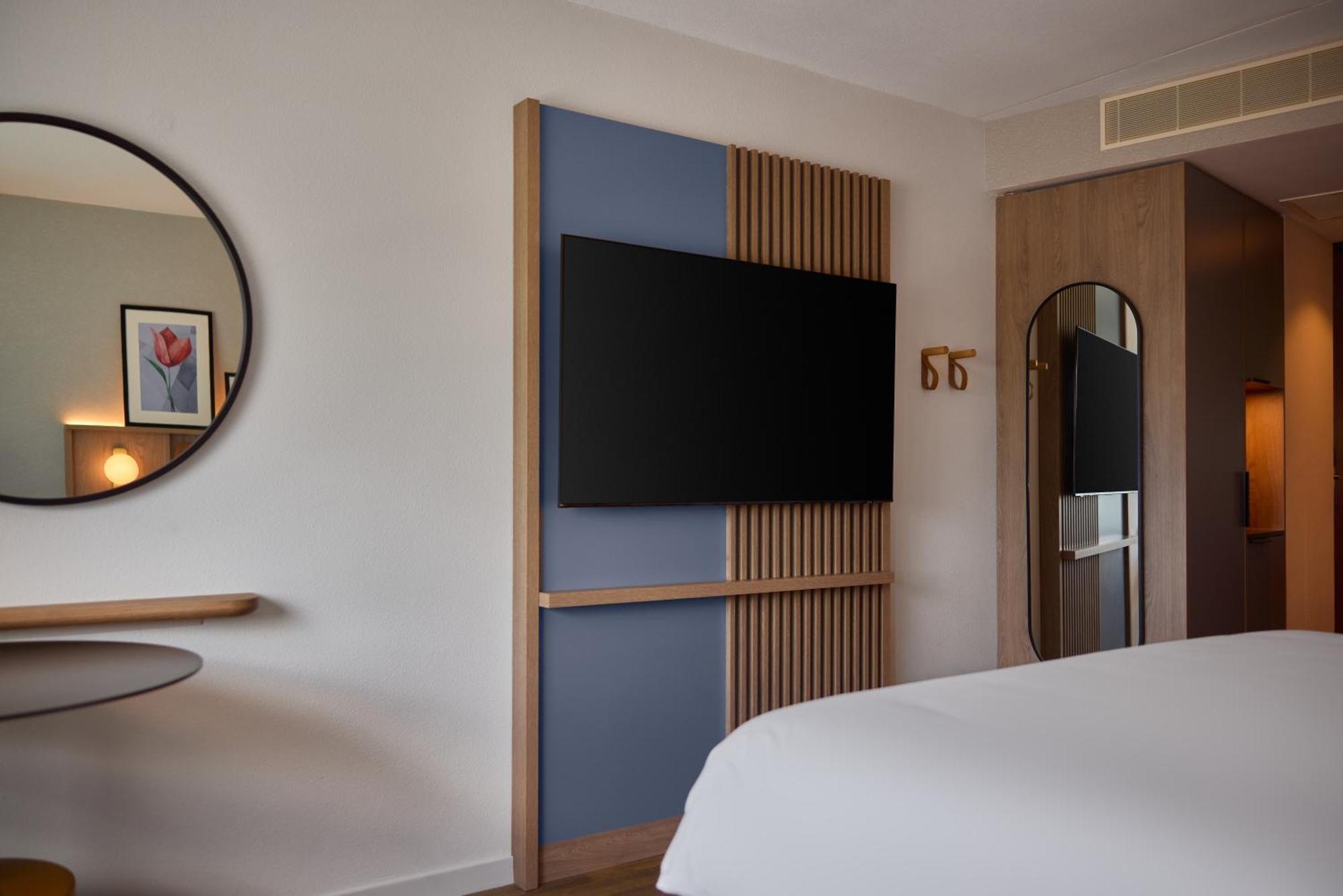 Doubletree By Hilton Rotterdam Centre Ξενοδοχείο Εξωτερικό φωτογραφία