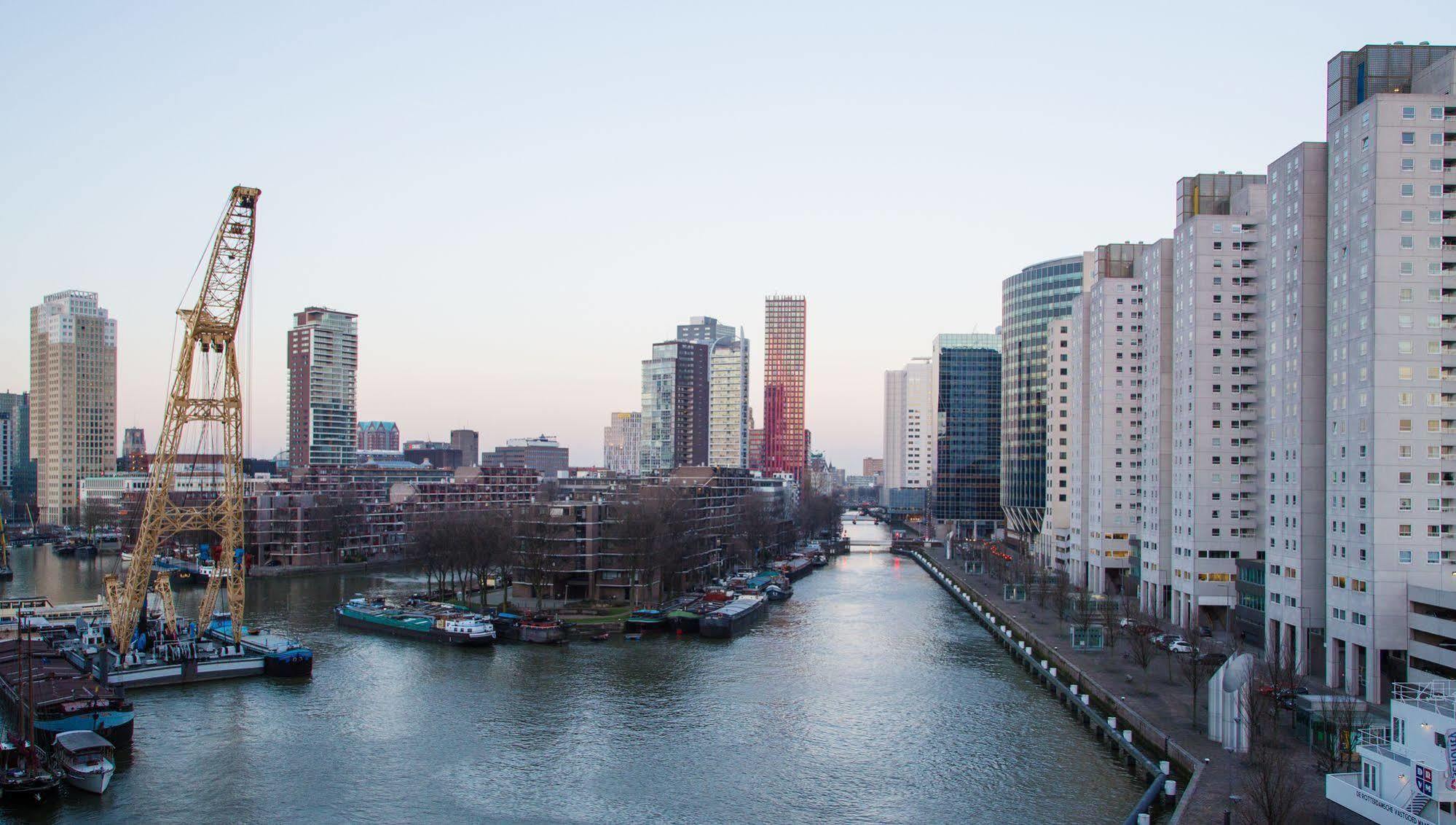 Doubletree By Hilton Rotterdam Centre Ξενοδοχείο Εξωτερικό φωτογραφία