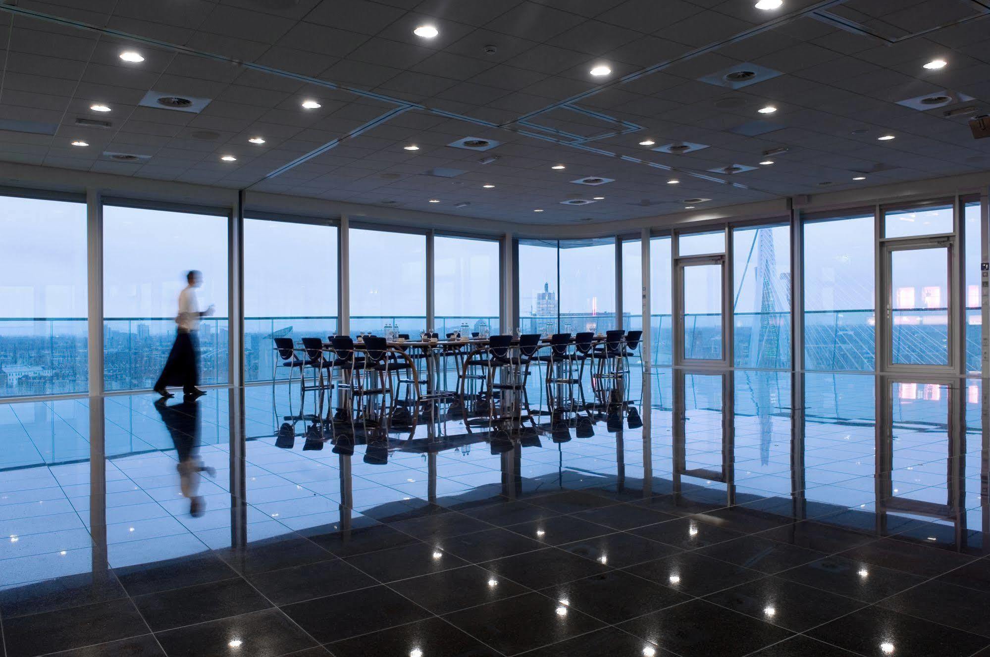 Doubletree By Hilton Rotterdam Centre Ξενοδοχείο Εξωτερικό φωτογραφία